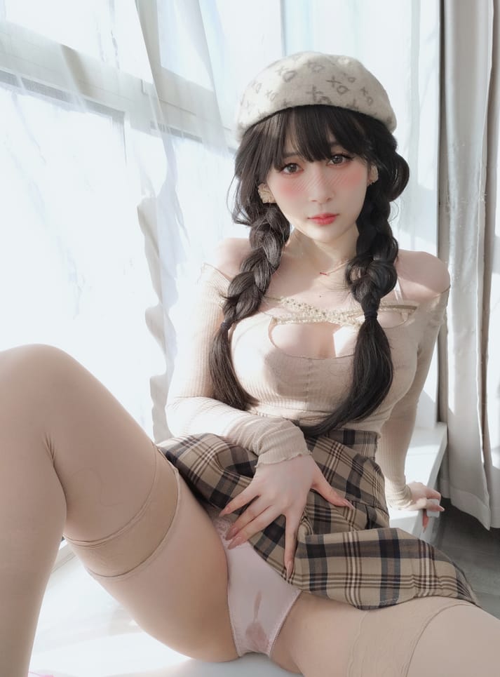 白银81 – NO.117 [Fantia]23年7月会员合集（4套）[319P-1.46G]VIP-喵咪社